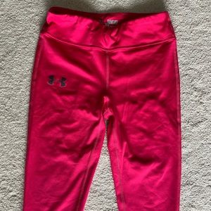 Under Armour knee length shorts